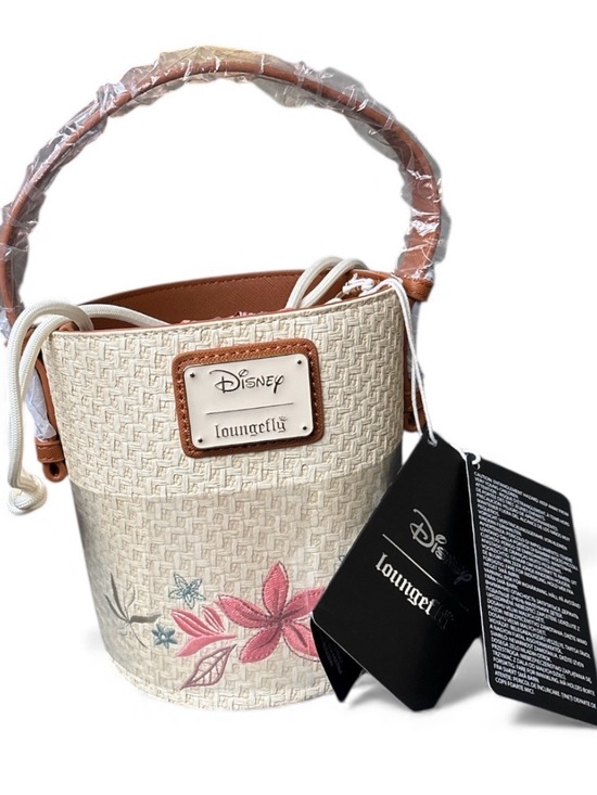 Loungefly Handbags - Loungefly Raffia Hula Bucket Bag